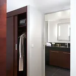 Ξενοδοχείο με διαμερίσματα Relais Val D'europe 4*