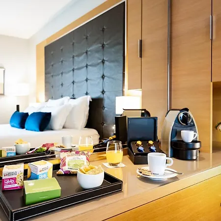 Aparthotel Relais Val D'europe 4*