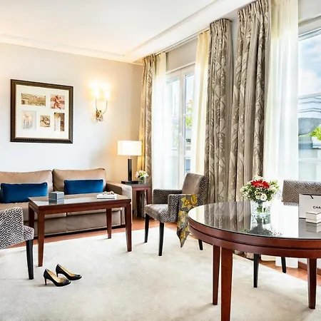 Relais Val D'europe 4*