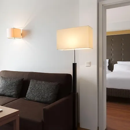 Relais Val D'europe Ξενοδοχείο με διαμερίσματα 4*
