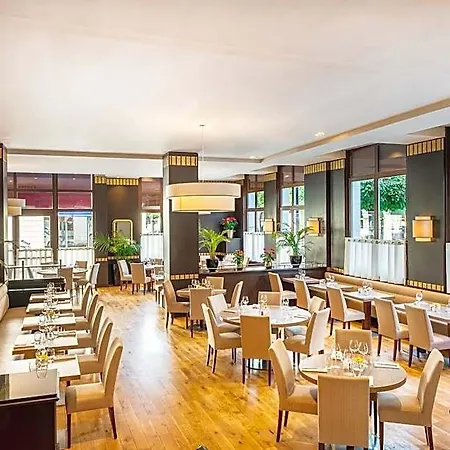 Relais Val D'europe 4*