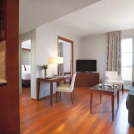 Relais Val D'europe 4*