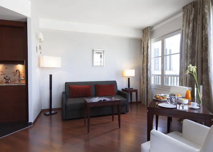 Relais Val D'europe 4*