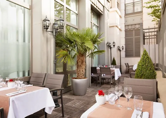 Relais Val D'europe 4*